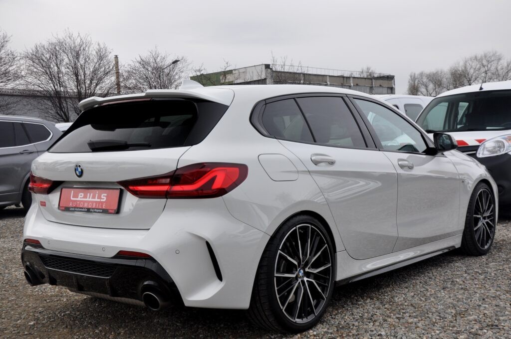 BMW M135i xDrive Automatic - 2019 - Levis Automobile