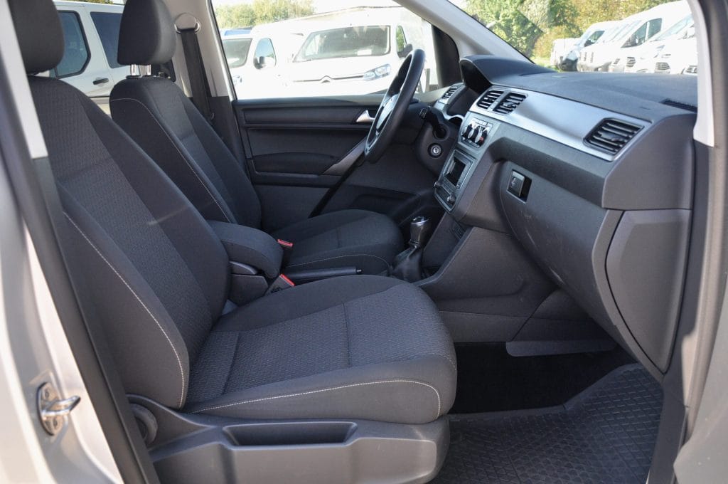 Volkswagen Caddy Manual 5 Locuri - 2018 - Levis Automobile