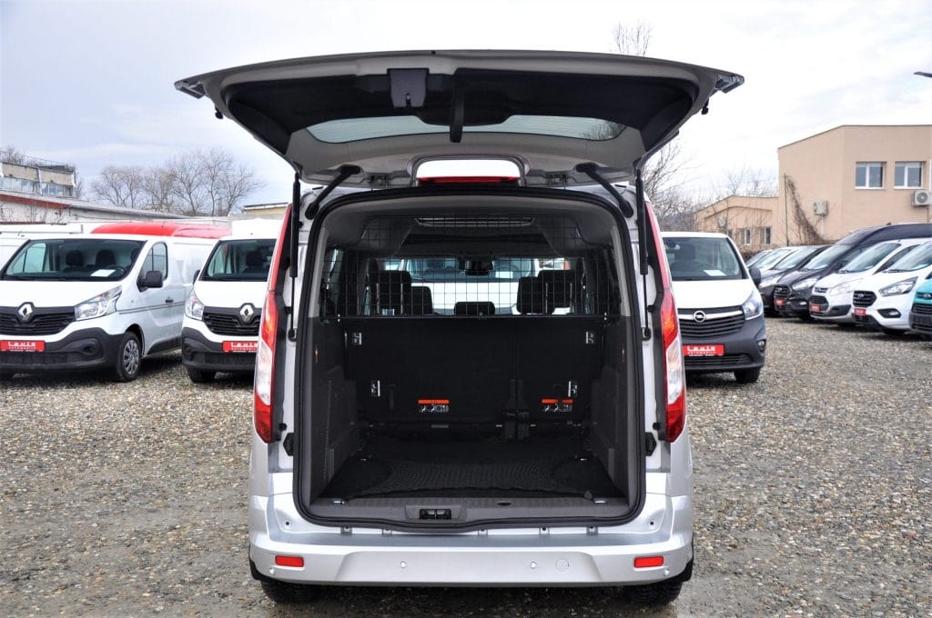 Ford Grand Tourneo Connect Automatic - 2018- Levis Automobile
