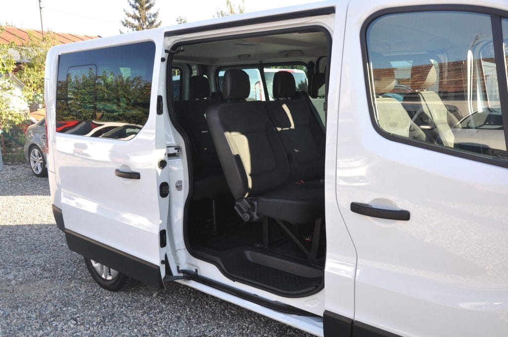 Nissan NV300 Kombi 8 Locuri - 2018 - Levis Automobile