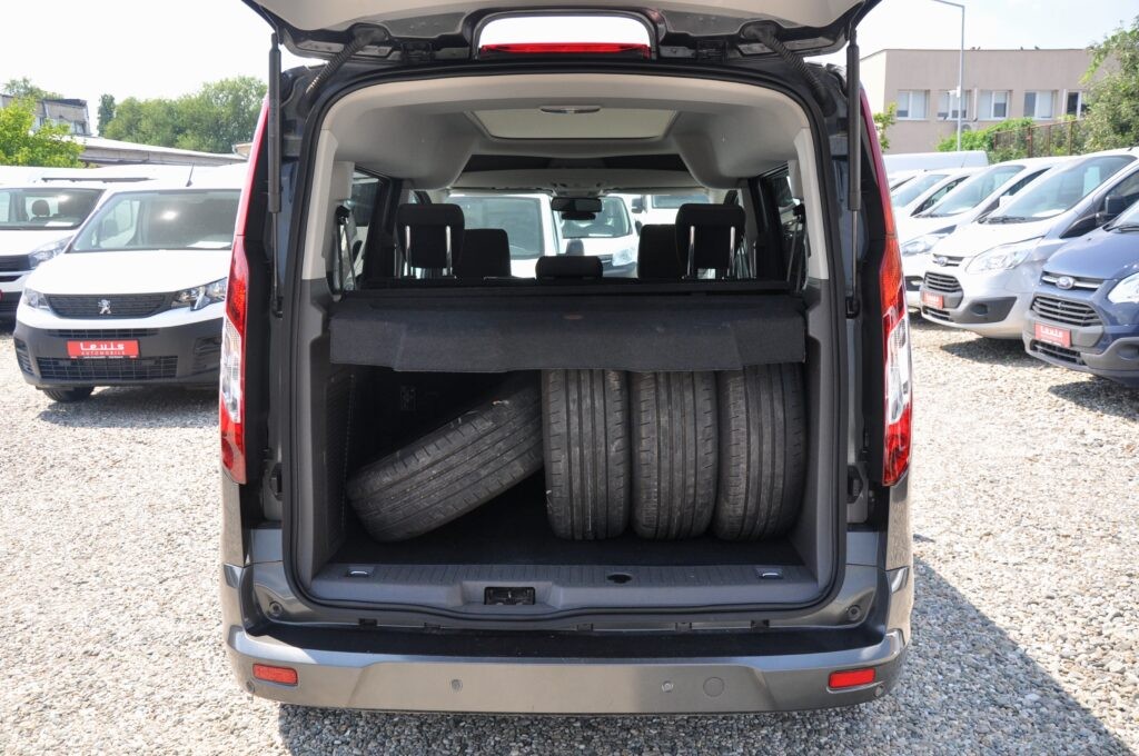 Ford Tourneo Connect 5 Locuri Automat - 2018 - Levis Automobile