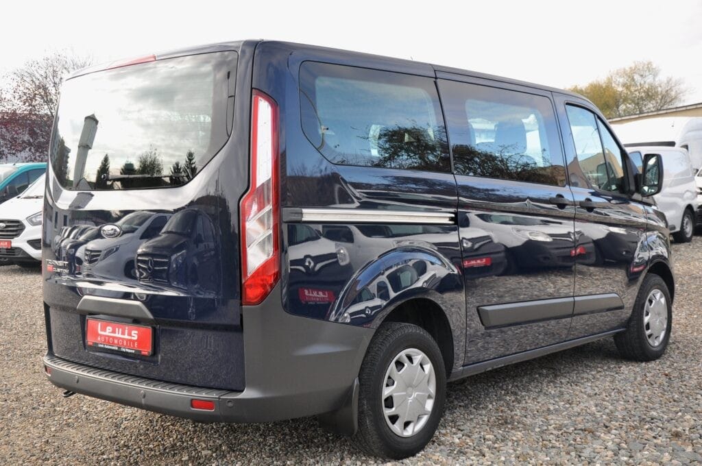 Ford Transit Custom Kombi 9 Locuri - 2015 - Levis Automobile