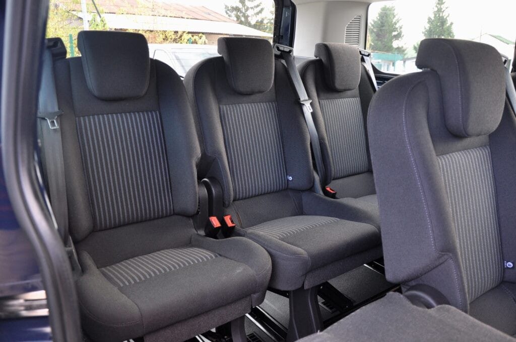 Ford Transit Custom Kombi 9 Locuri - 2015 - Levis Automobile