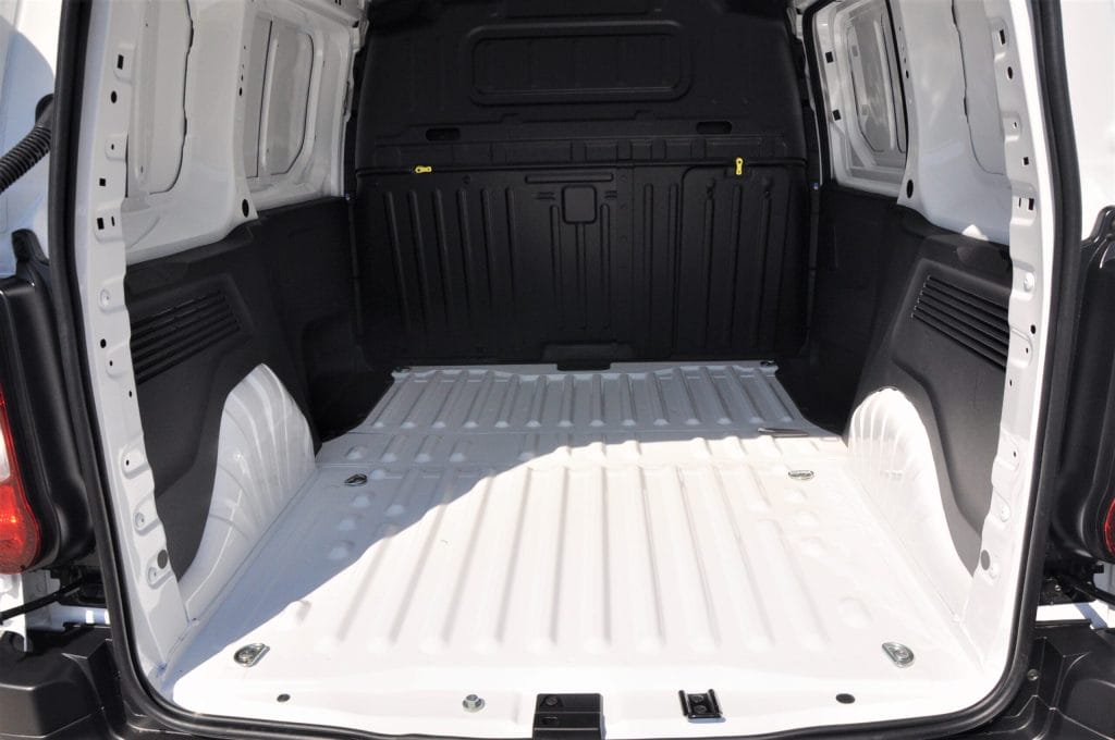 Peugeot Partner Furgon 3 Locuri - 2022 - Levis Automobile