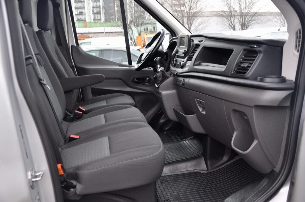 Ford Transit L4H3 3 Locuri - 2020 - Levis Automobile
