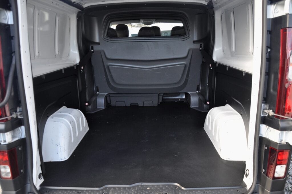 Renault Trafic L2H1 Doka 6 Locuri - 2020 - Levis Automobile