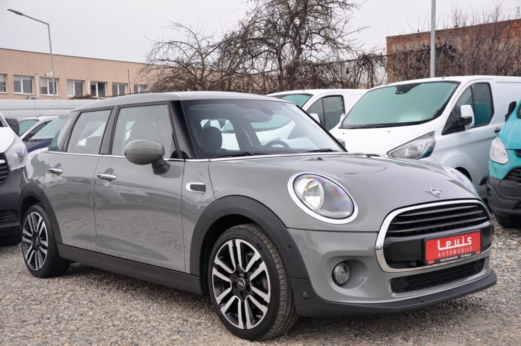 Mini Cooper Automatic 5 Locuri - 2020 - Levis Automobile