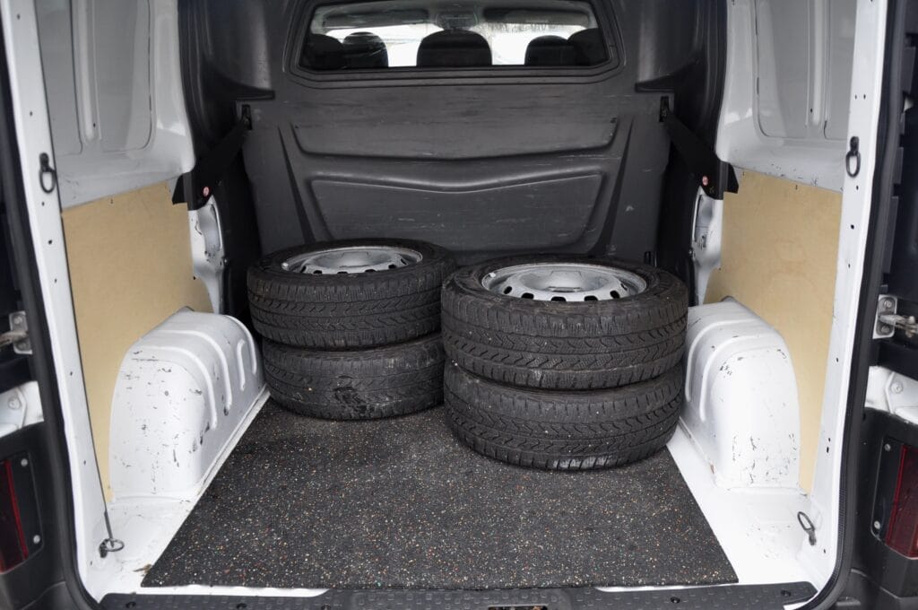 Opel Vivaro Doka 5 Locuri - 2018 - Levis Automobile