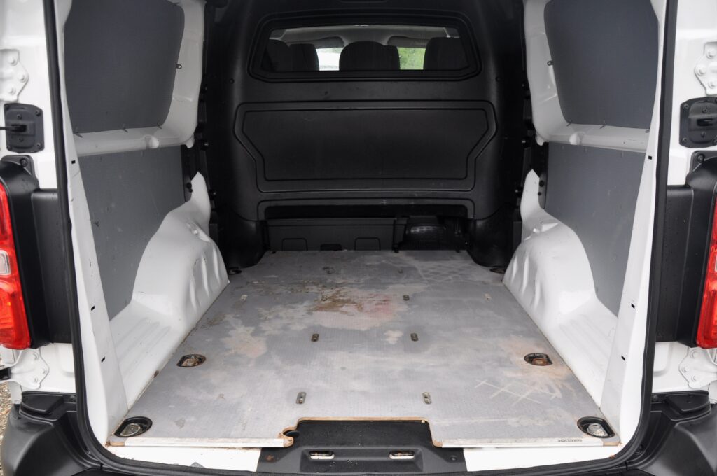 Citroen Jumpy L2H1 Doka 6 Locuri - 2019 - Levis Automobile