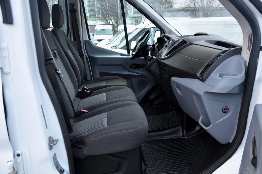 Ford Transit L5 Doka 7 Locuri - 2018 - Levis Automobile