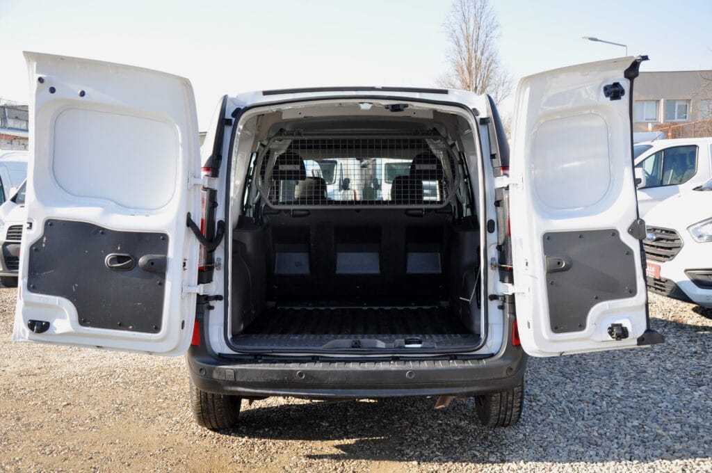 Renault Kangoo L2H1 5 Locuri - 2020 - Levis Automobile