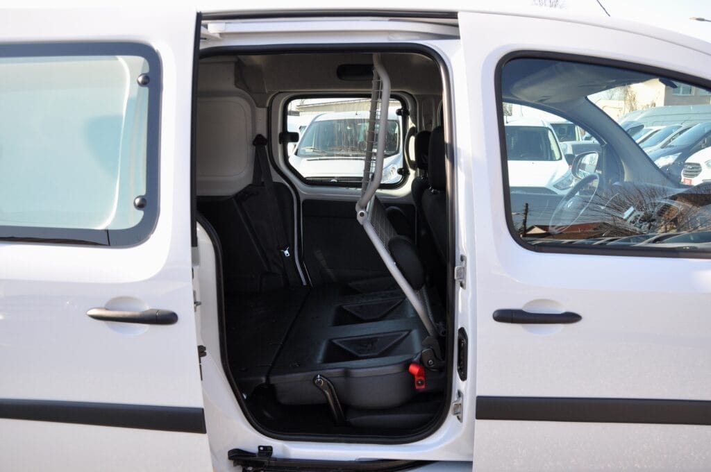 Renault Kangoo L2H1 5 Locuri - 2020 - Levis Automobile