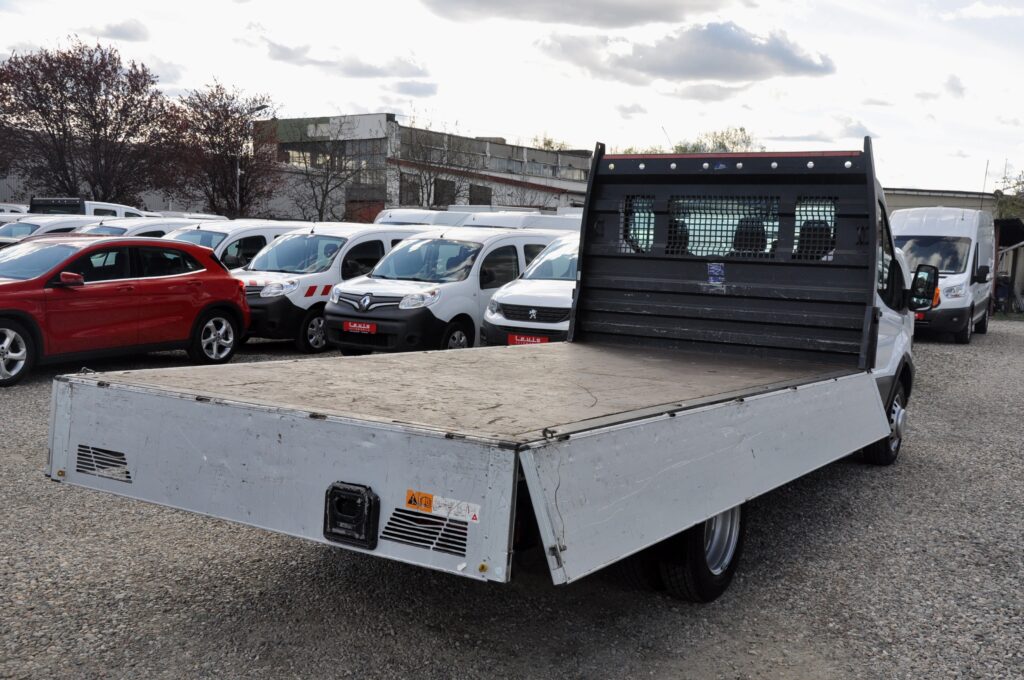 Ford Transit L4 Roti Duble - 2019 - Levis Automobile