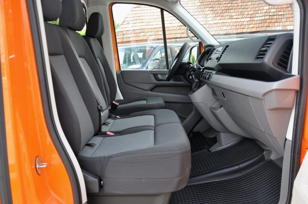 Volkswagen Crafter Doka 7 Locuri - 2018 - Levis Automobile