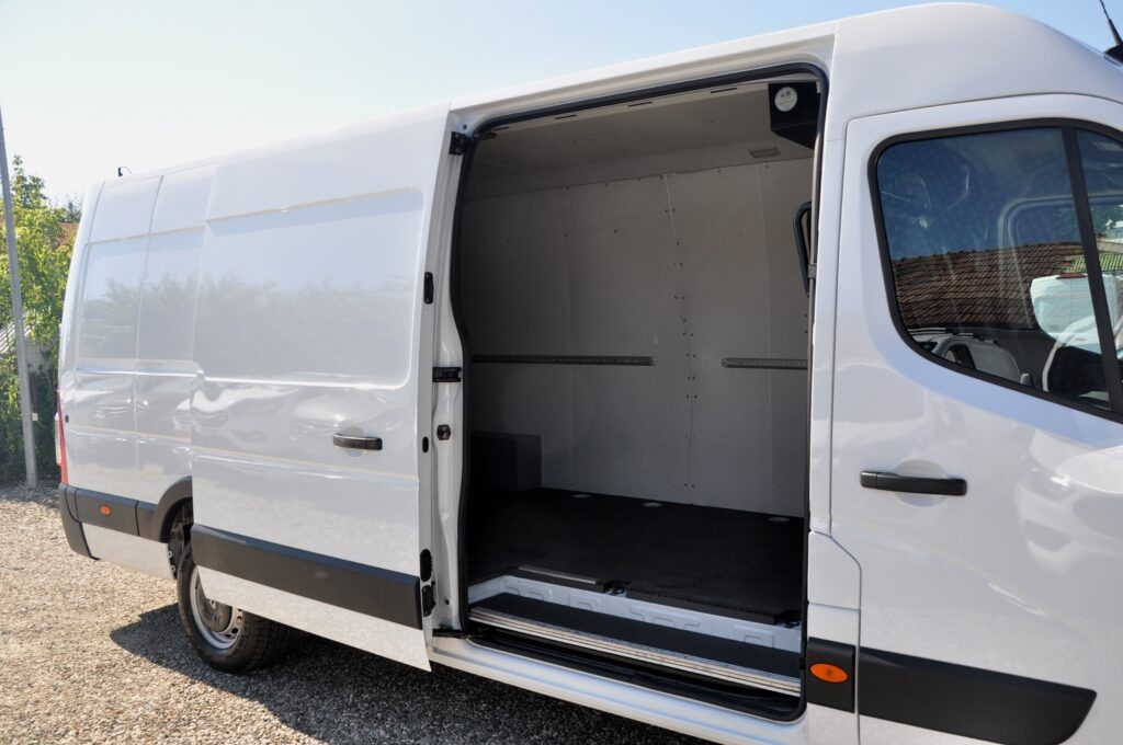 Renault Master L4H2 Van - 2020 - Levis Automobile