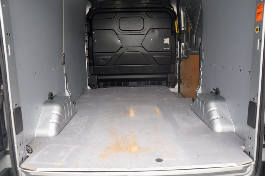 Ford Transit L2H2 Van 3 Locuri - 2017 - Levis Automobile