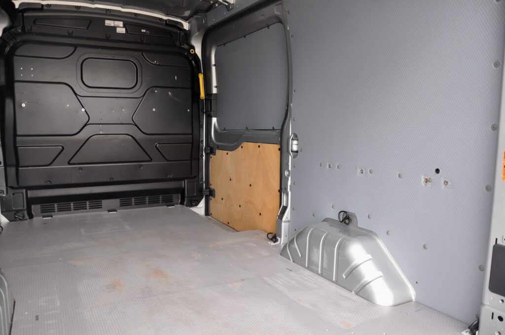 Ford Transit L2H2 Furgon - 2018 - Levis Automobile