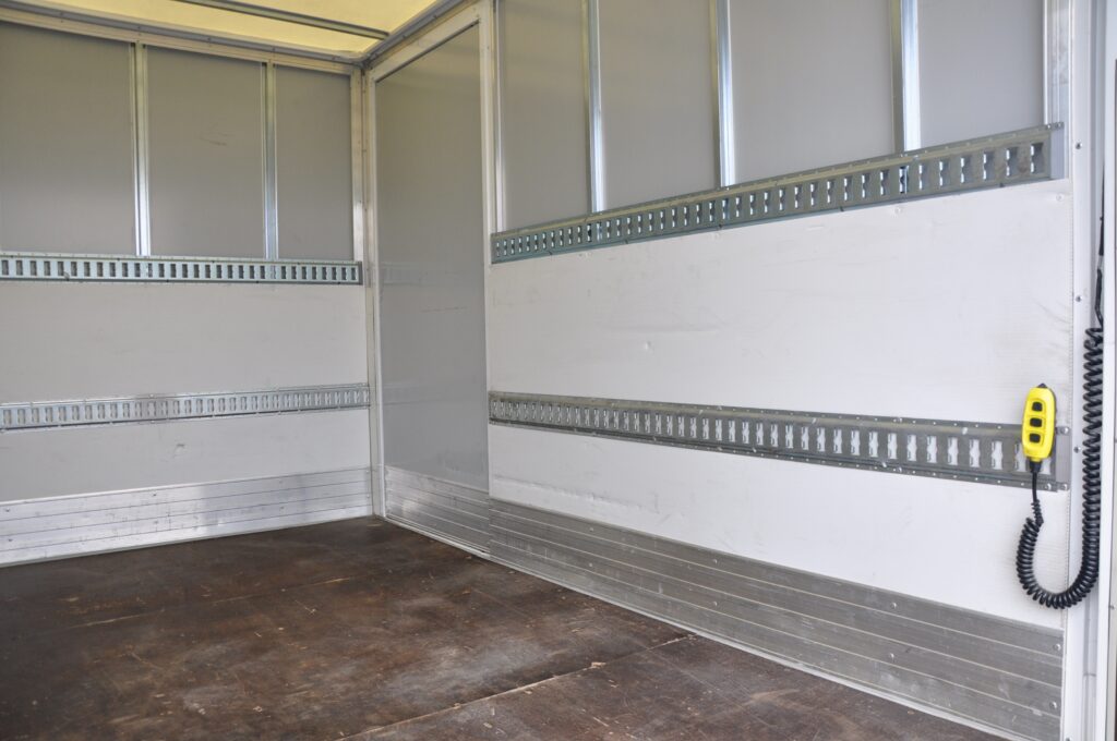 Renault Master Carosat Cub Lift - 2018 - Levis Automobile