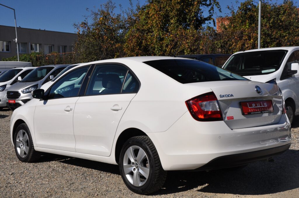 Skoda Rapid Hatchback - 2019 - Levis Automobile