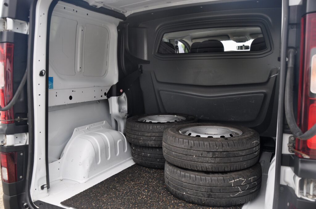 Opel Vivaro Doka 5 Locuri - 2018 - Levis Automobile