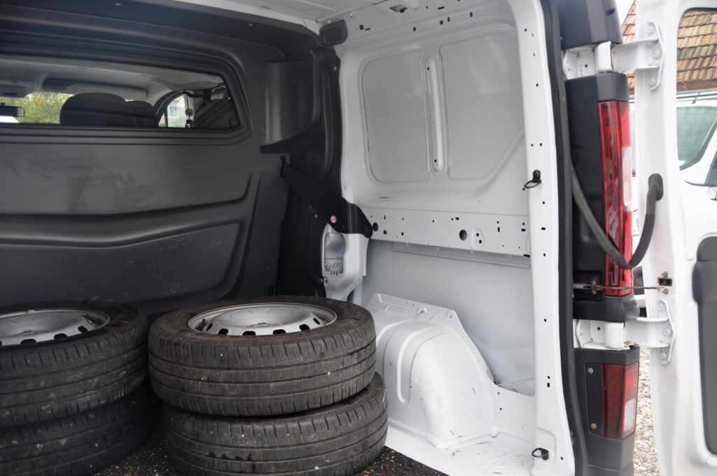 Opel Vivaro Doka 5 Locuri - 2018 - Levis Automobile