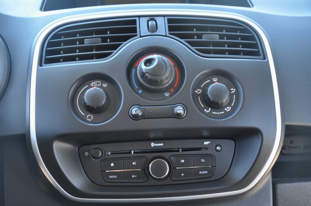 Renault Kangoo L2H1 Van - 2020 - Levis Automobile