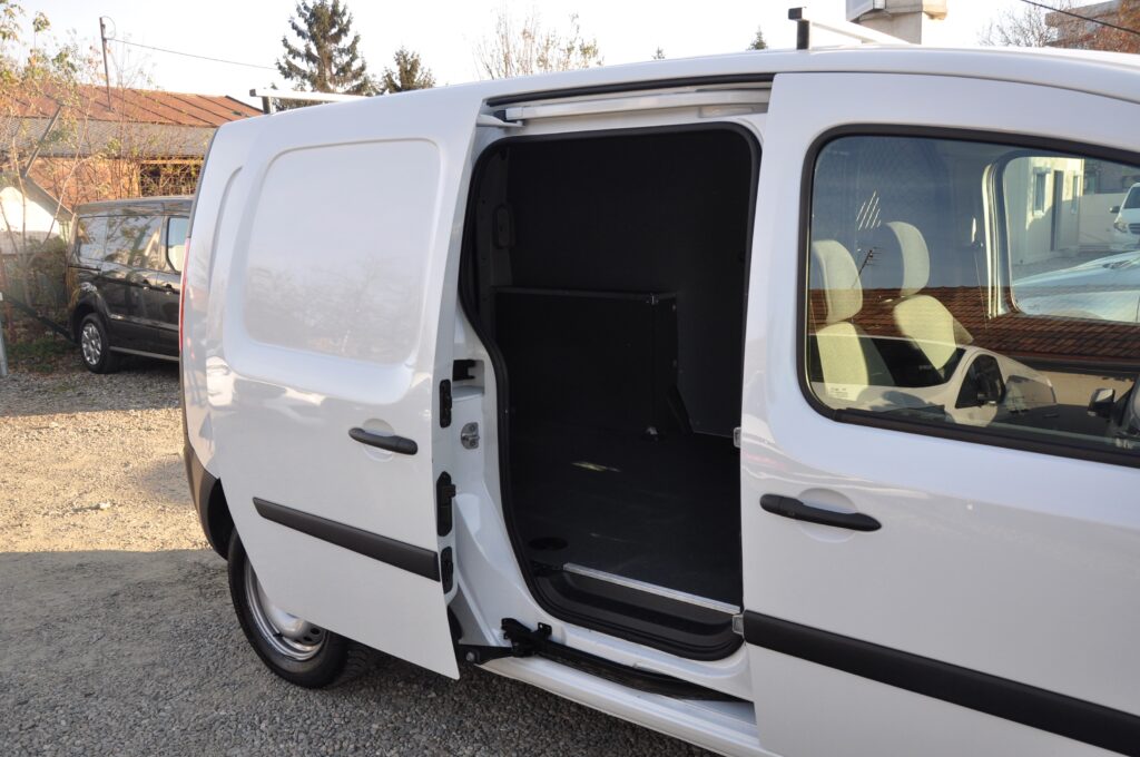 Renault Kangoo L2H1 Van - 2019 - Levis Automobile