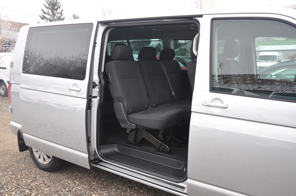 Volkswagen Caravelle T6 L2H1 8 Locuri - 2019 - Levis Automobile
