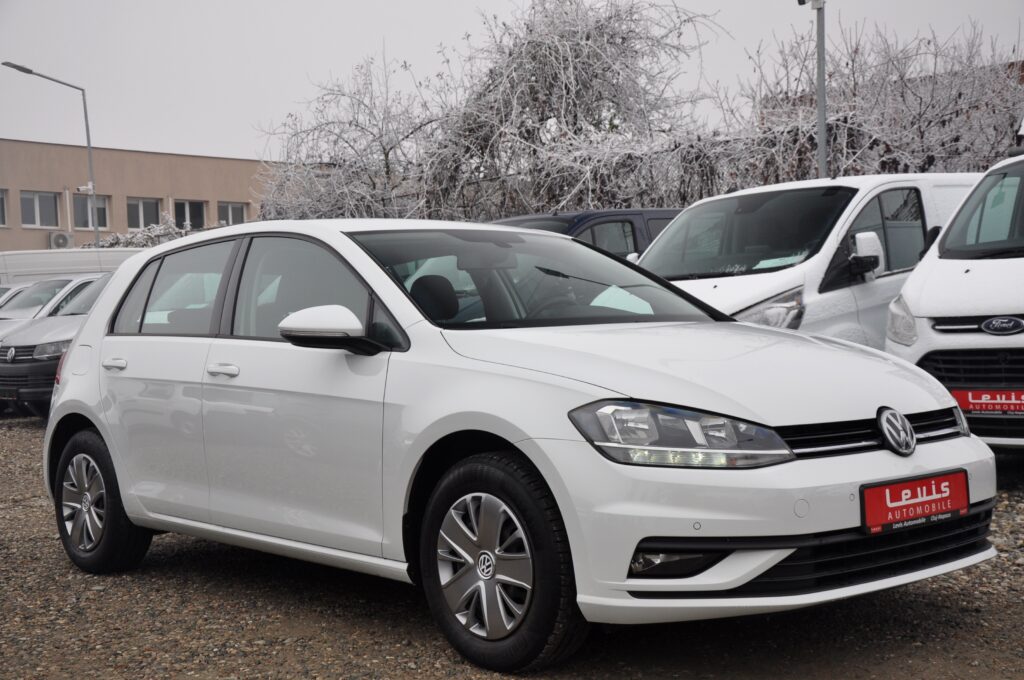 Volkswagen Golf 7 Hatchback - 2019 - Levis Automobile
