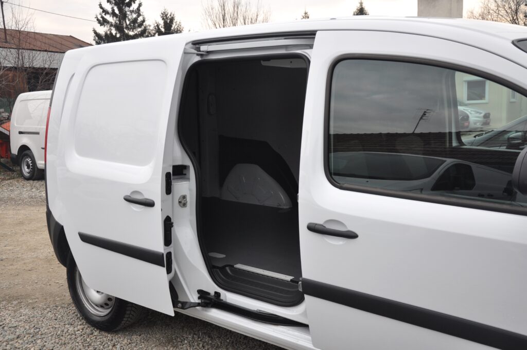 Renault Kangoo L2H1 Van - 2021 - Levis Automobile