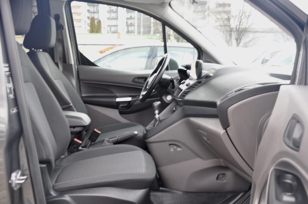 Ford Transit Connect L2H1 5 Locuri - 2021 - Levis Automobile