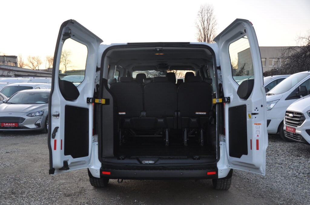 Ford Transit Custom L2H1 9 Locuri - 2019 - Levis Automobile