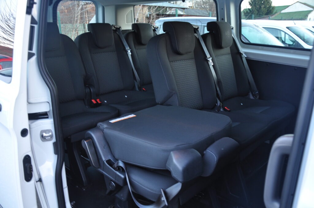 Ford Transit Custom L2H1 9 Locuri - 2019 - Levis Automobile