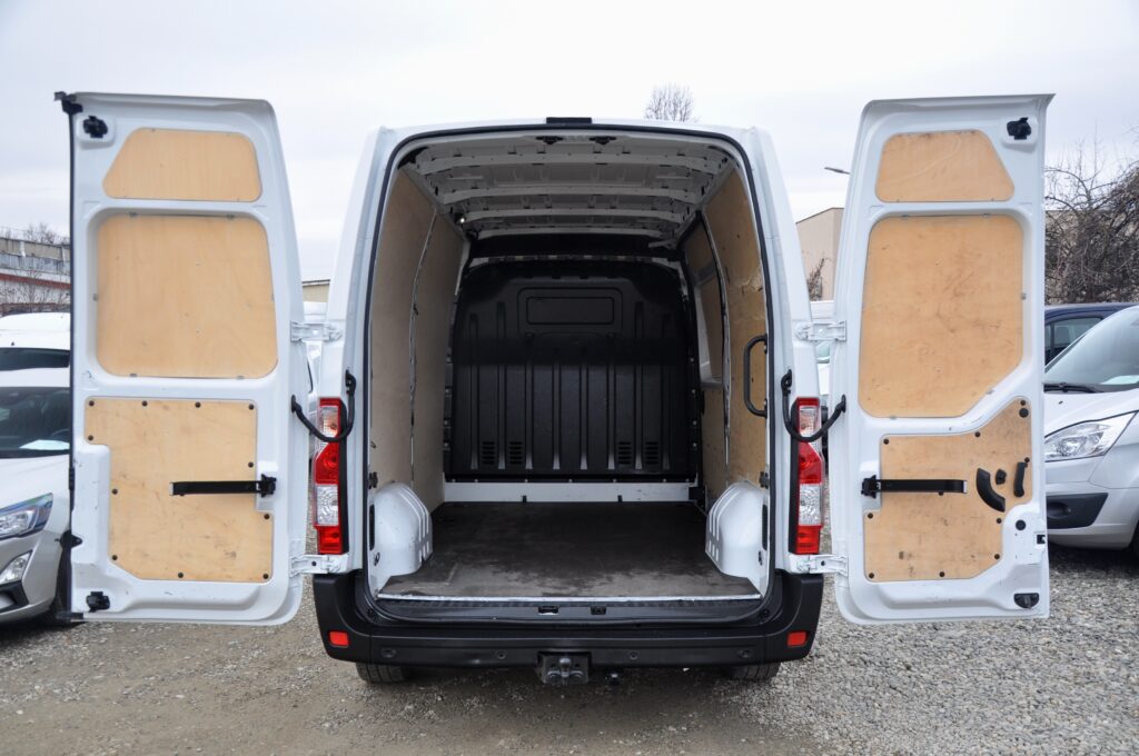 Renault Master L2H2 Van - 2021 - Levis Automobile