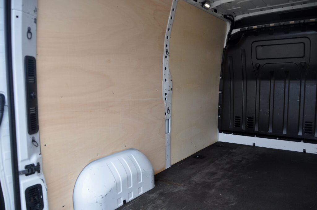 Renault Master L2H2 Van - 2021 - Levis Automobile