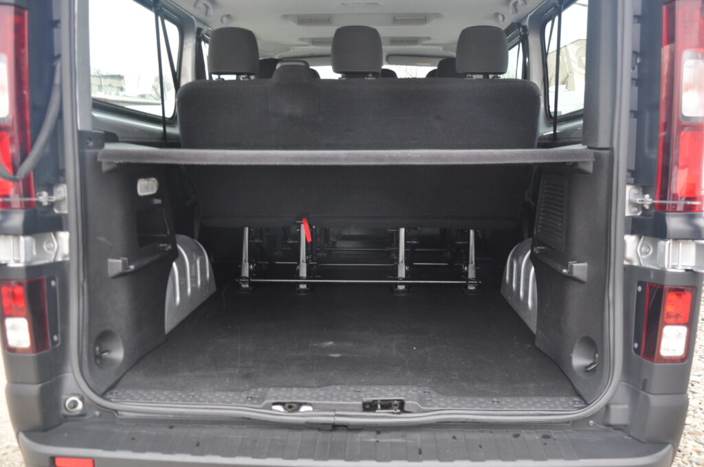 Opel Vivaro L2H1 9 locuri - 2018 - Levis Automobile