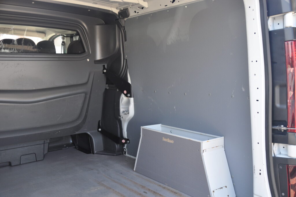 Renault Trafic L2H1 Doka 6L - 2020 - Levis Automobile