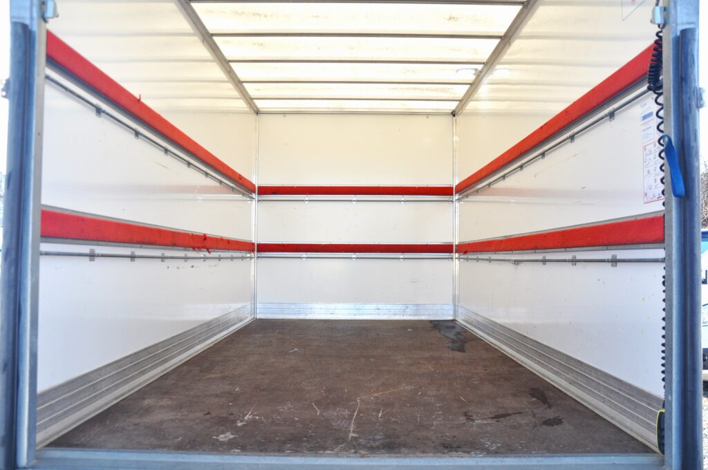 Ford Transit L4 Cub + Lift - 2022 - Levis Automobile