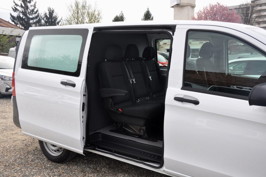 Mercedes-Benz Vito 114 Doka 5 Locuri - 2020 - Levis Automobile