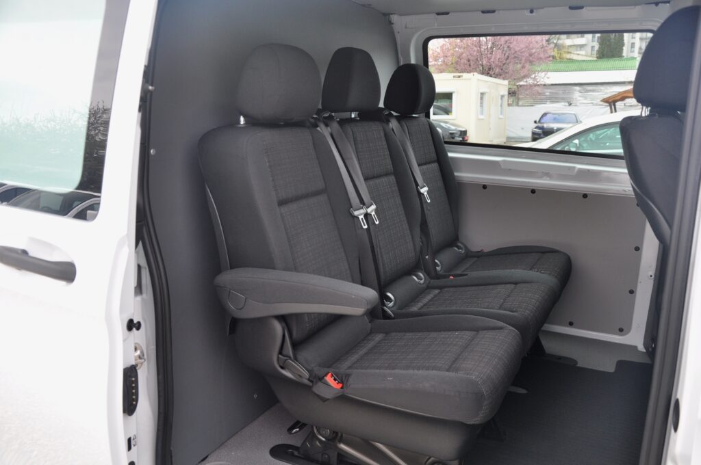 Mercedes-Benz Vito 114 Doka 5 Locuri - 2020 - Levis Automobile