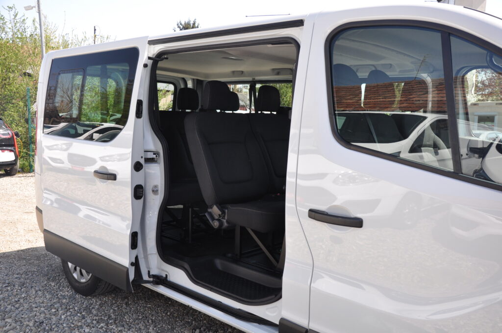 Renault Trafic L2H1 9 Locuri - 2018 - Levis Automobile