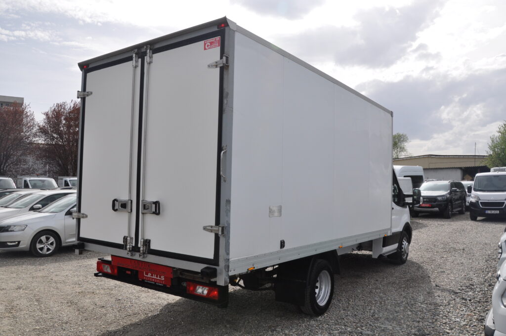 Ford Transit Cub Punte Dubla - 2019 - Levis Automobile