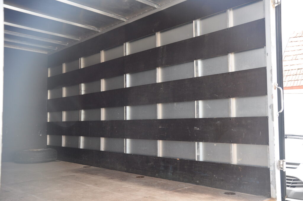 Ford Transit Cub Punte Dubla - 2019 - Levis Automobile