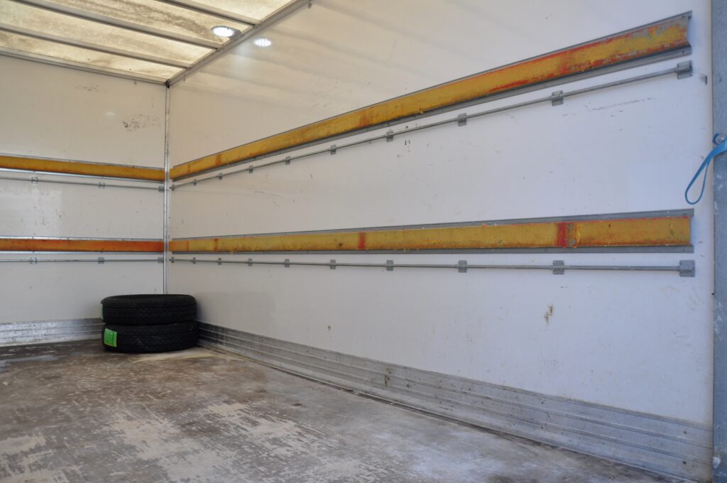 Ford Transit L4 Cub Punte Dubla - 2019 - Levis Automobile