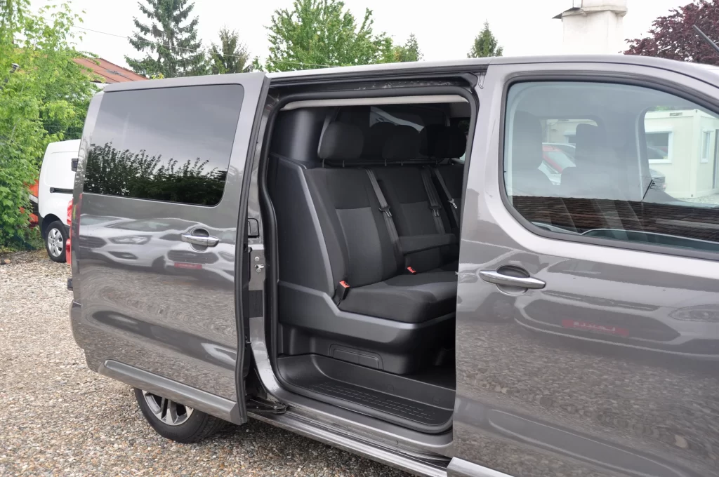 Opel Vivaro L2H1 Doka 5L Aut - 2021 - Levis Automobile