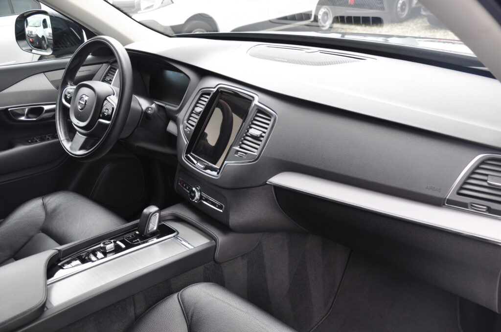 Volvo XC90 T8 AWD 7 Locuri - 2021 - Levis Automobile