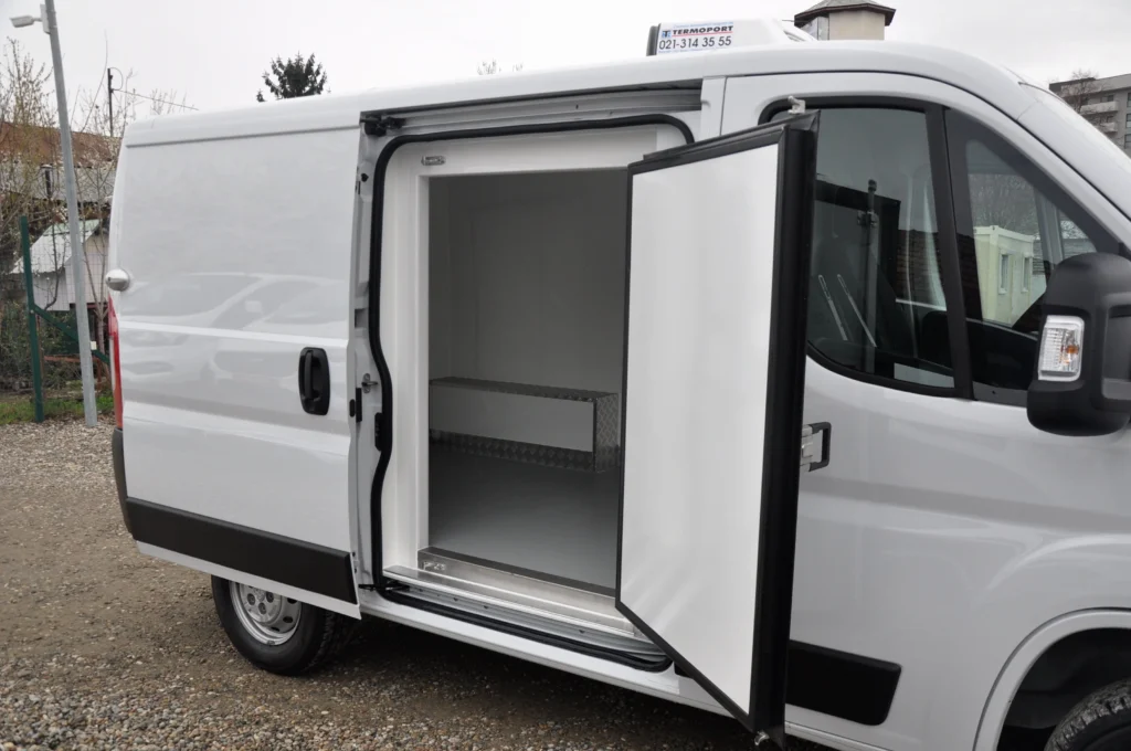 Peugeot Boxer Frigorific - 18 Grade - 2023 - Levis Automobile