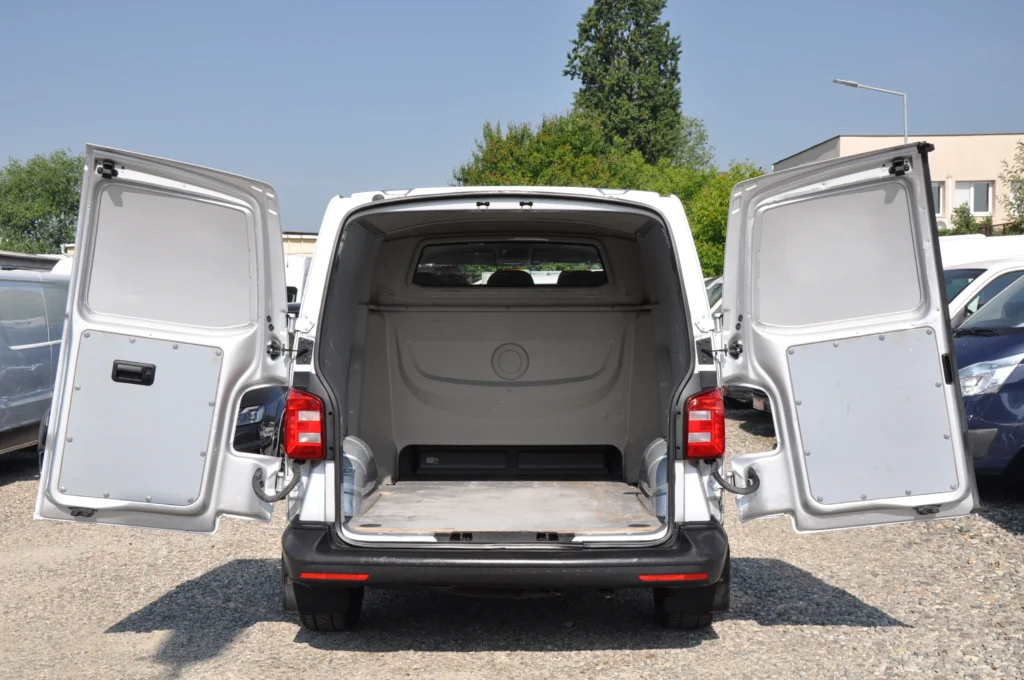 Volkswagen Transporter T6 Doka - 2019 - Levis Automobile