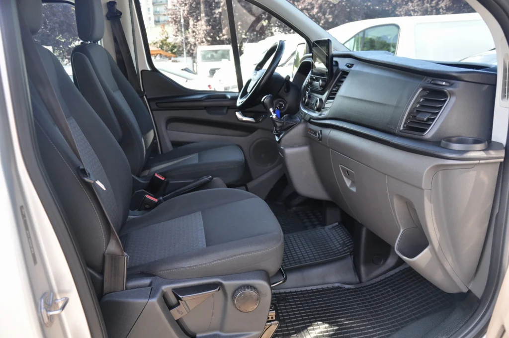 Ford Transit Custom L2H1 Doka - 2019 - Levis Automobile