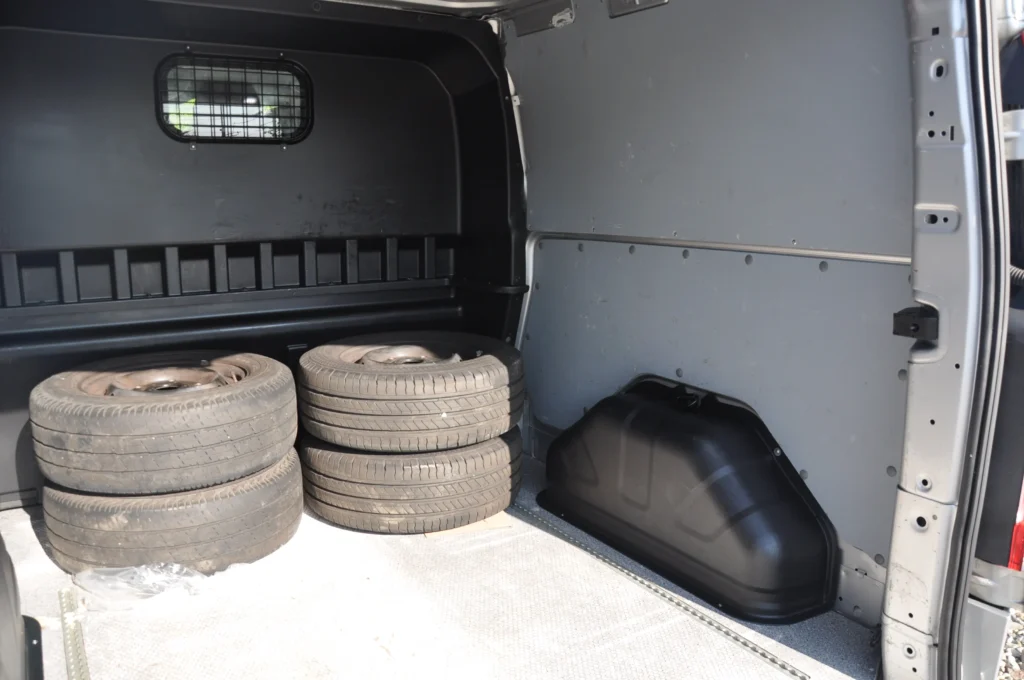 Ford Transit Custom L2H1 Doka - 2019 - Levis Automobile